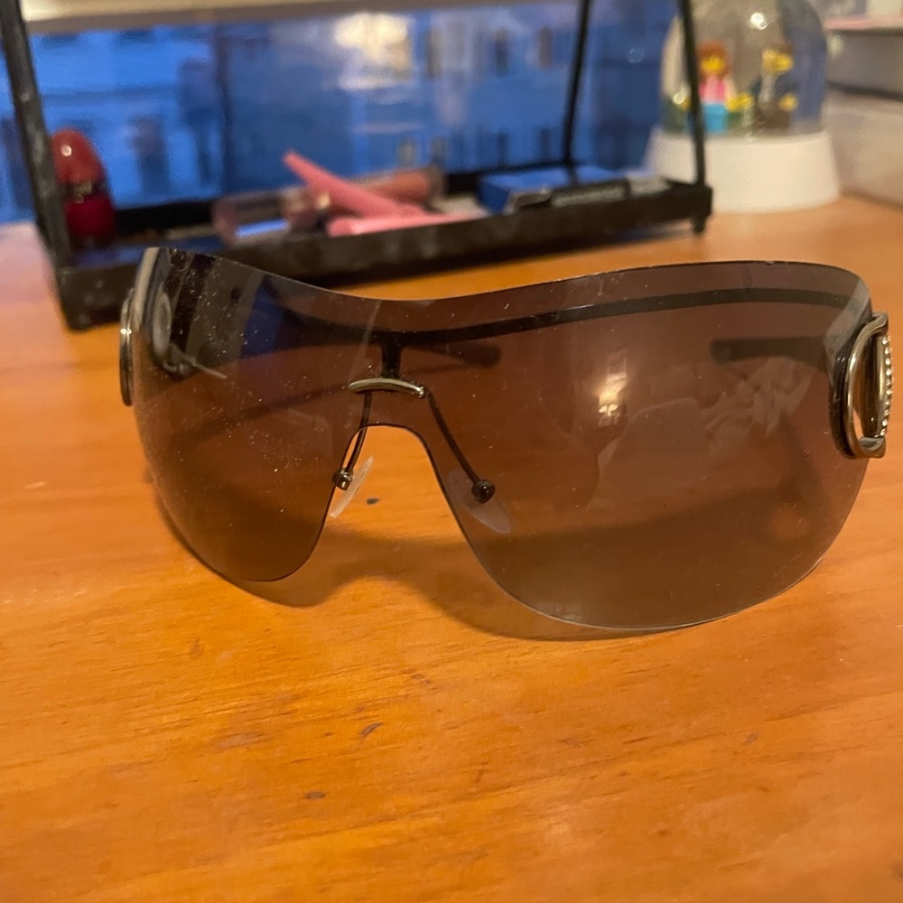 GUCCI Shield Horsebit Rhinestone Sunglasses